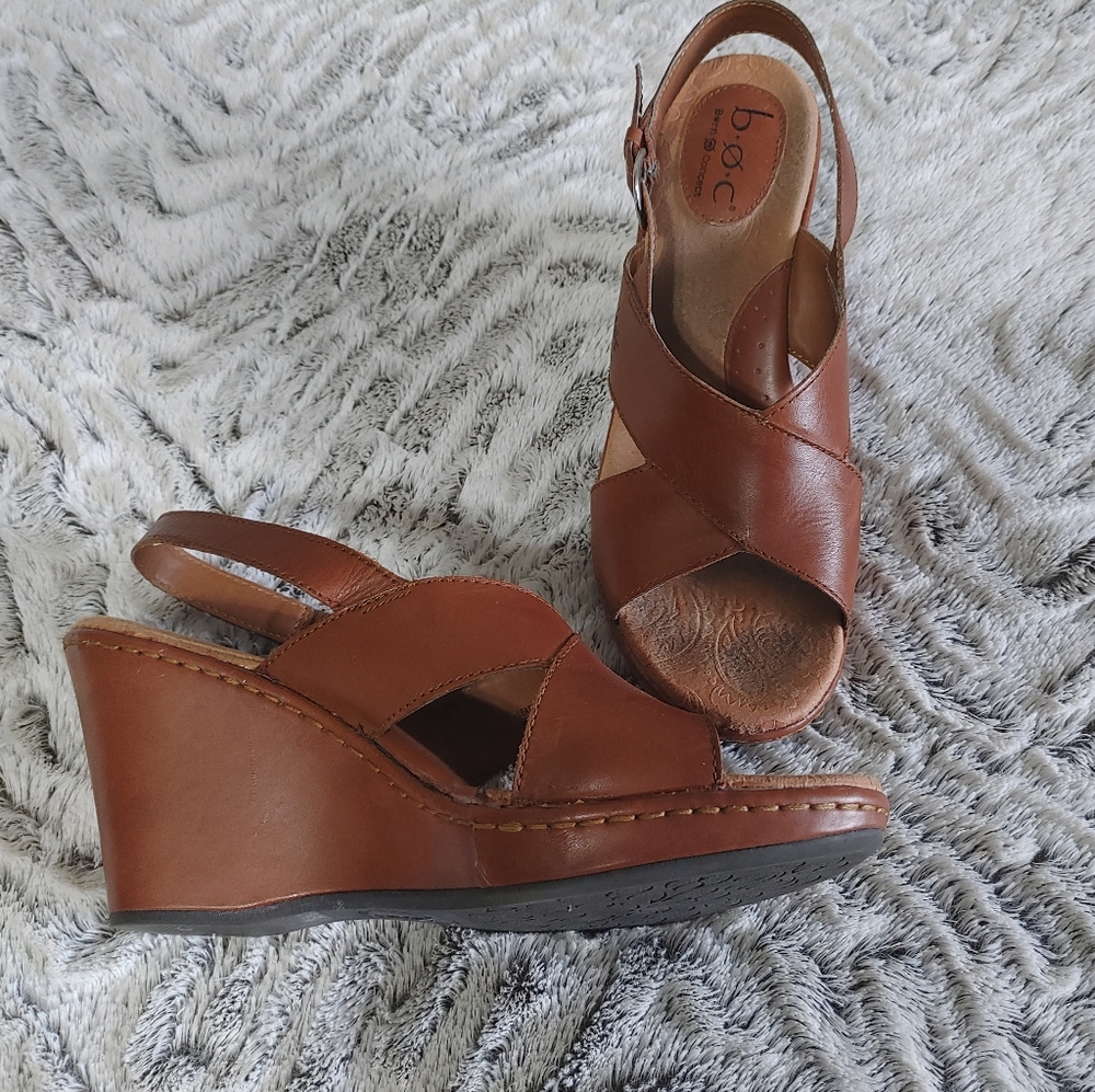 Born Concept Wedge Sandal size 9